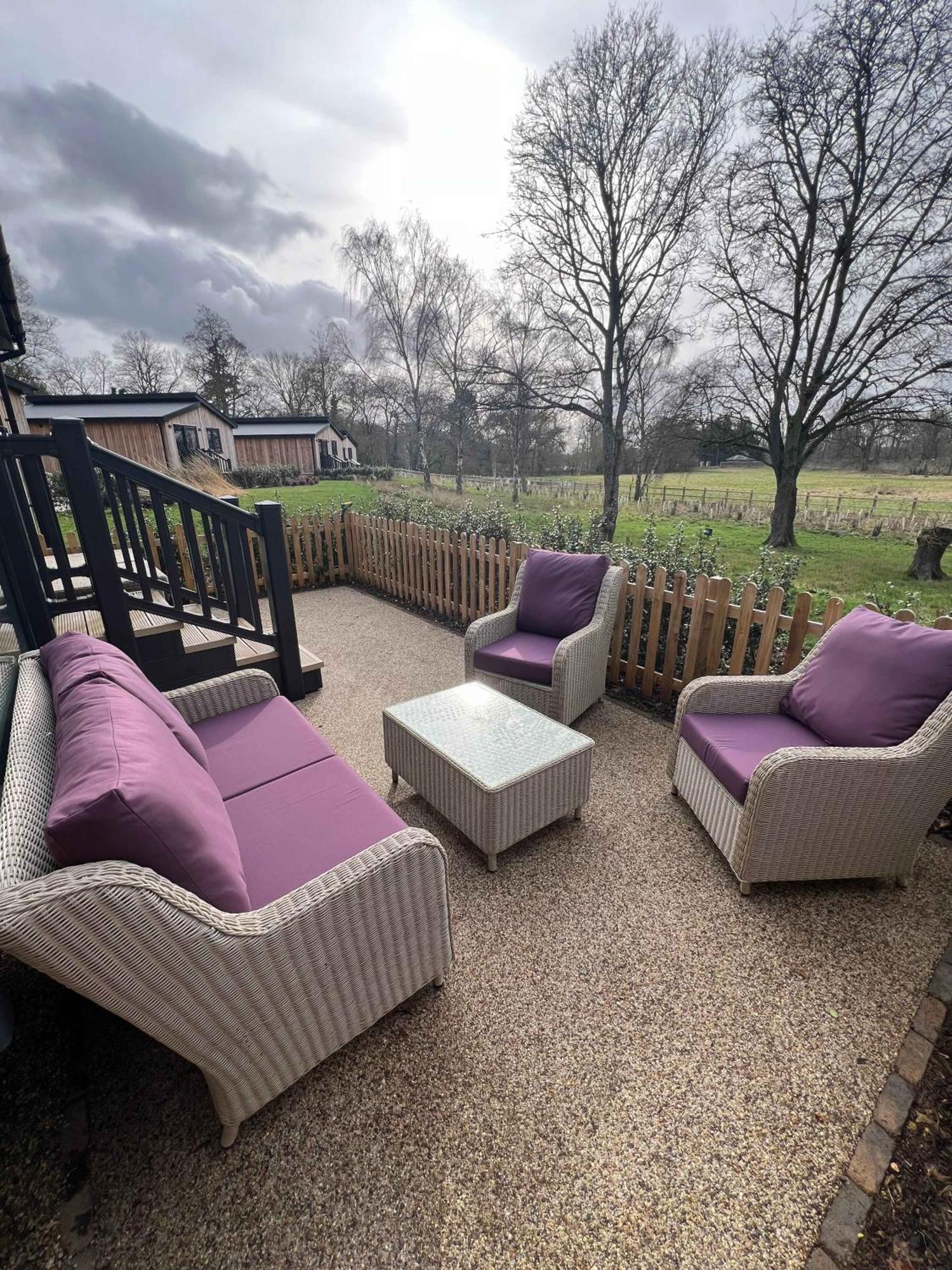 Blenheim Palace Lodge Retreat Woodstock Exterior photo